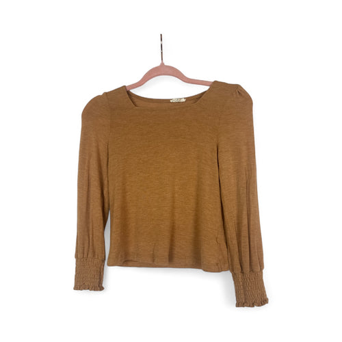 Used Good- Hayden Girls soft shirt, youth M