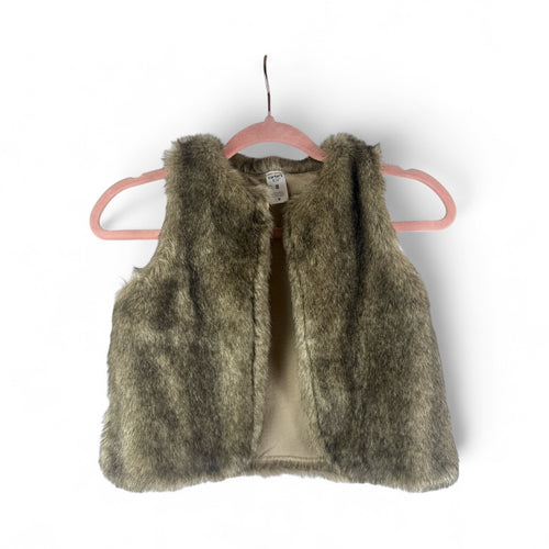 Used Like New- Carter’s Kids faux fur vest, size 8