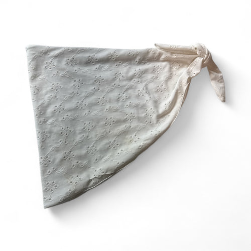 Used Good- white cotton swim skirt/tie, one size (6/7)