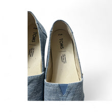 Load image into Gallery viewer, New- Tom’s blue slip on shoes, women’s 6.5