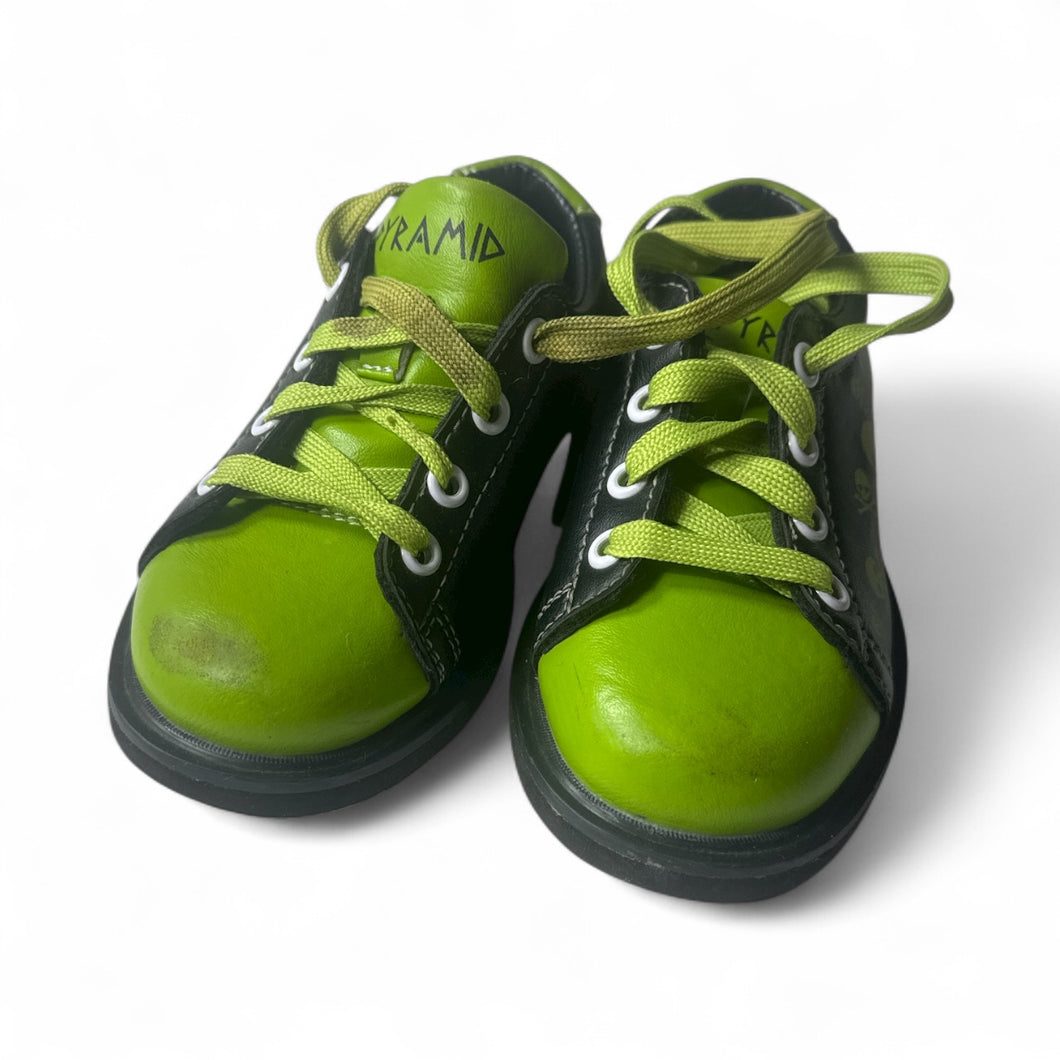 Used Fair- Pyramid green & black bowling shoes , kids size 11