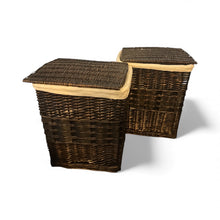 Load image into Gallery viewer, Used Fair- set of 2 baskets with liners. 13(w x 17(L) x 21(h)