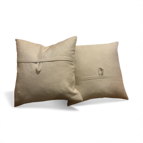 Used Fair- linen color throw pillows (set of 2) . Pet free & smoke free home. 18 x 18