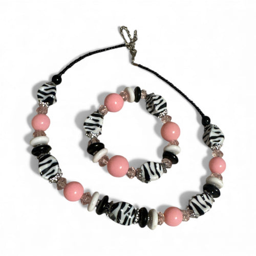 Girls necklace & bracelet set