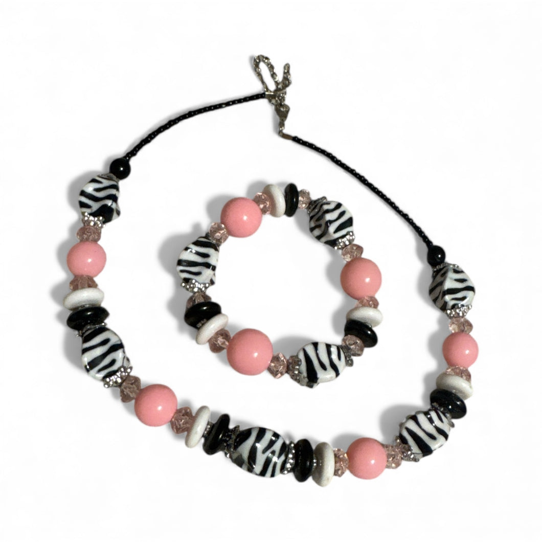 Girls necklace & bracelet set